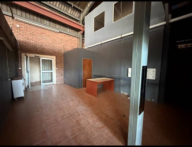 1,300M² FACTORY TO LET IN ALRODE